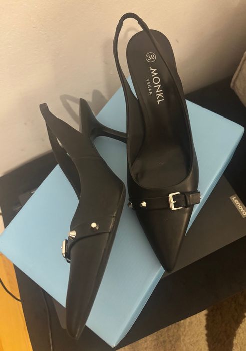 Pantofi stiletto negri