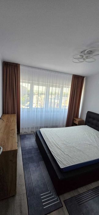 Vand apartament 4 camere