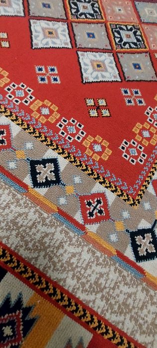 Ковер в идеальным состоянии