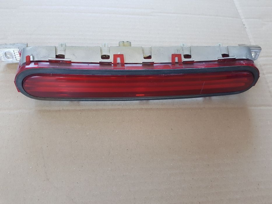 Трети стоп за Peugeot Citroen Lexus Toyota