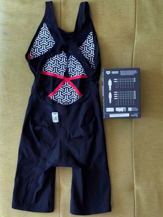 Състезателен бански ARENA Women Carbon-Glide Open back