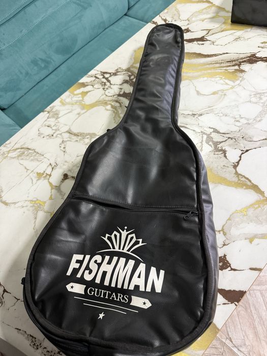 Classic Klassik Gitara sotiladi GOLDEN chexol bilan