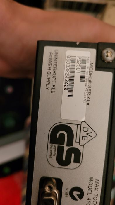 UPS - sursa de alimentare tip UPS
APC PowerStack 2501