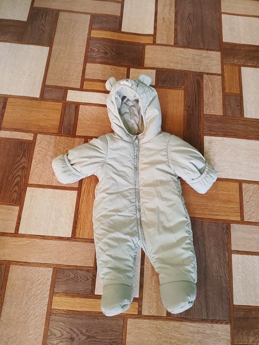 Продам комбинезон весна-осень