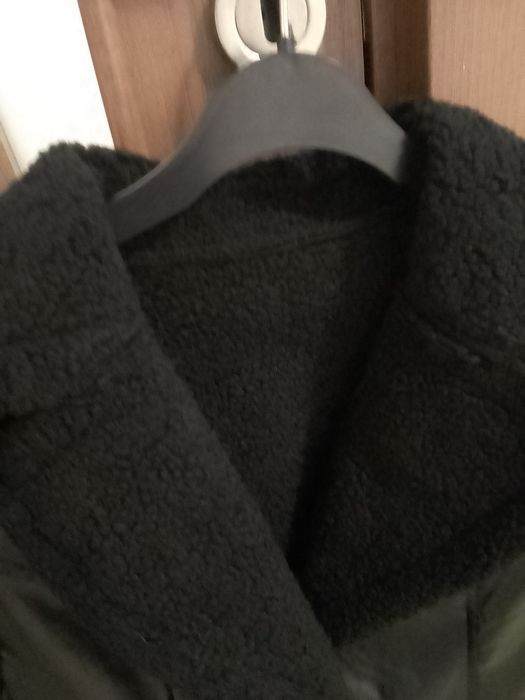 Черно кожено палто