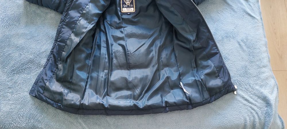 Vand geaca fetita C&A marimea 128 impecabila