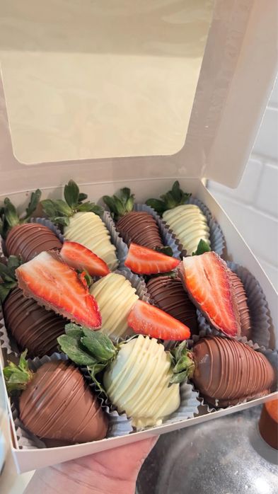 Клубника в шоколаде  Callebaut