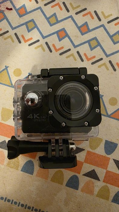 экшн-камера F100B