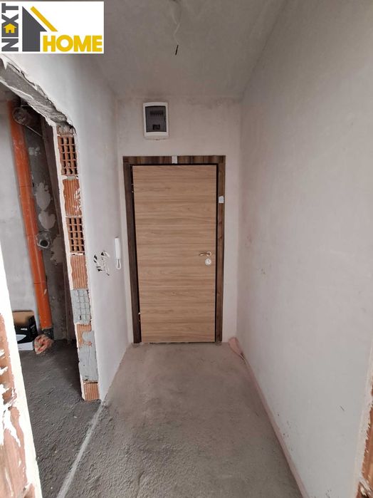 Продава се Двустаен апартамент в Асеновград - 68 кв.м за 900 €/кв.м - Снимка #2