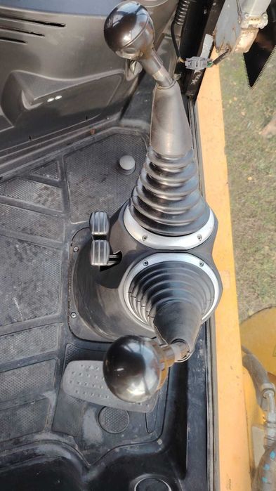 Buldoexcavator JCB 4CX