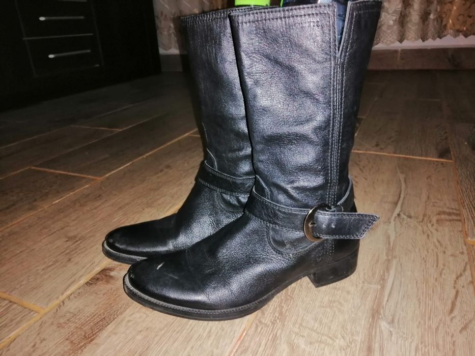 Vând cizme nr 38.5 Geox