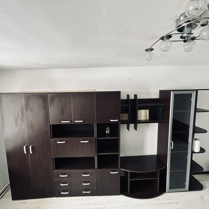 Mobilier in stare foarte buna ,îngrijit fara defecte !
