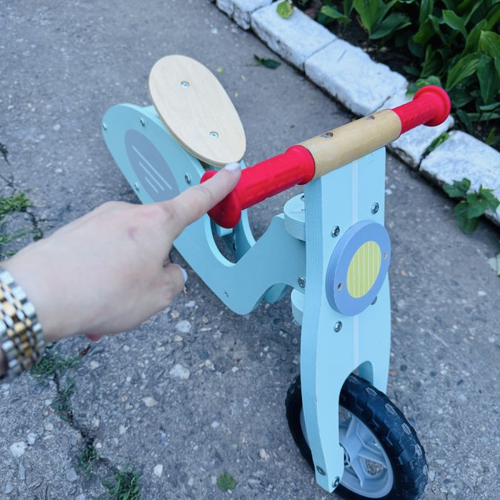 Bicicleta de echilibru fara pedale