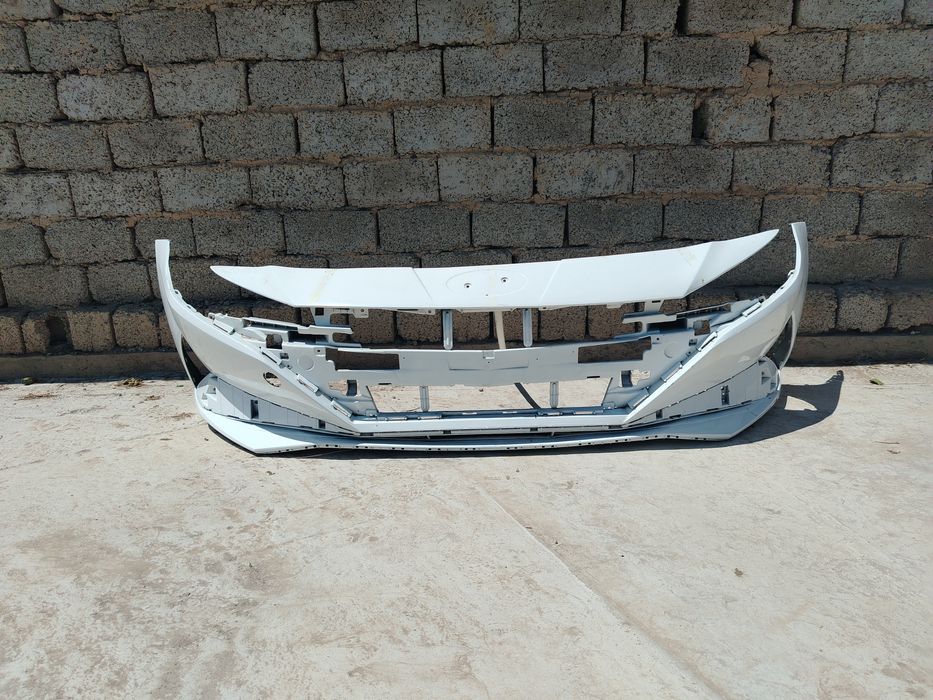 Elantra bamper sotiladi