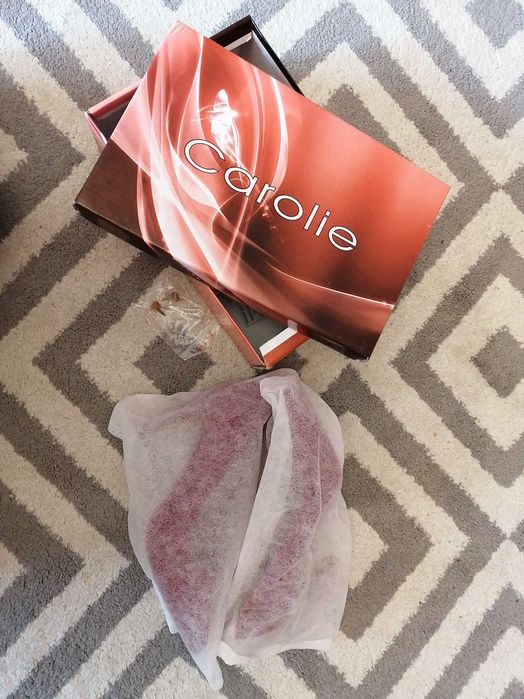 Pantofi roșii cu toc nr 39