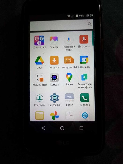 Продам сотовый LG x30