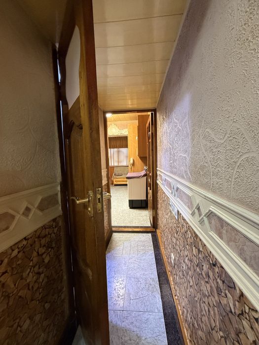 Срочно продается 3-ком кв на 3 этаже Мархабо и 29-школа