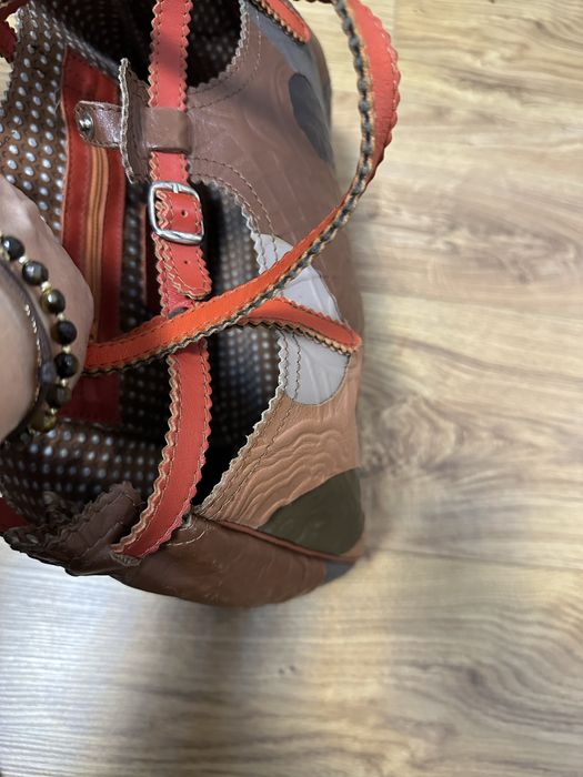 И още една уникална чанта ,произведена със стил и грижа за жената