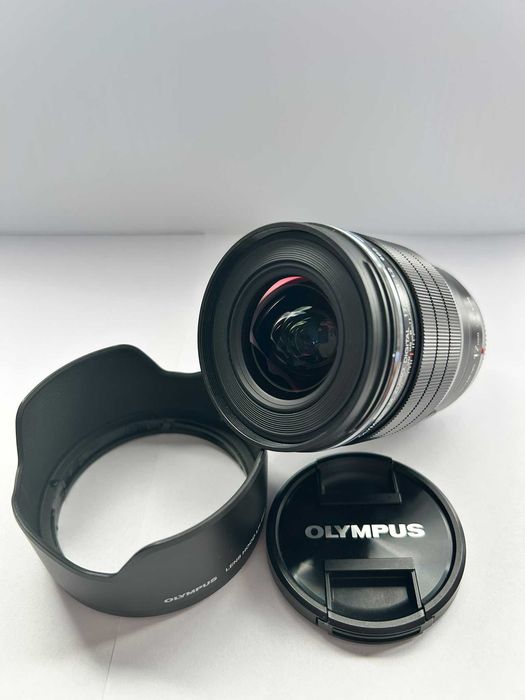 Vand Olympus M.Zuiko Digital ED 17mm f/1.2 PRO