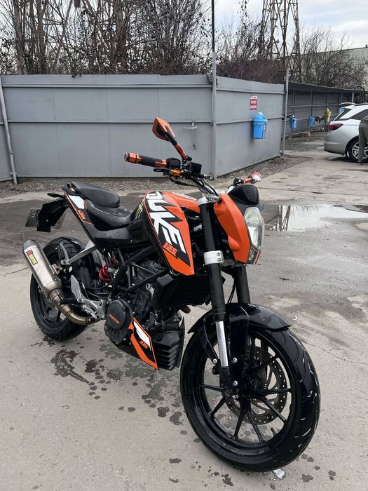 Ktm Duke 125 cu ABS