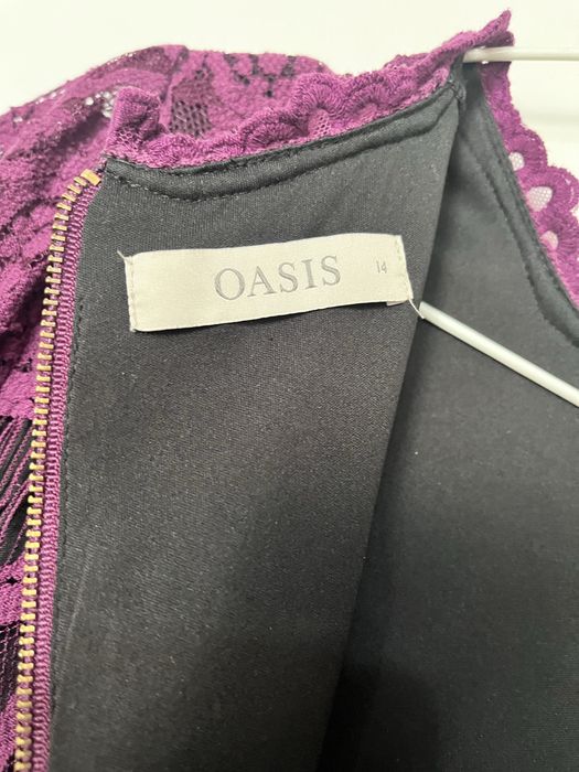 Рокля за повод  бордо