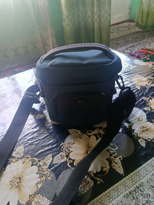 Сотилади фотоаппарат CANON 450D