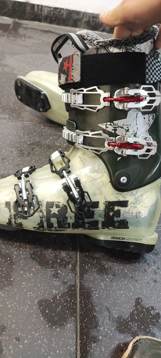 Продавам ски обувки  Alpina Free 540 27-27,5 315мм
Flex Index 90