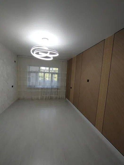 Продается 3х ком.кв.3/3/5 Сергели 4