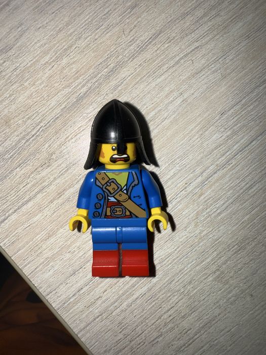 Лего фигурки (оригинал) из наборов и 25 серий минифигурок