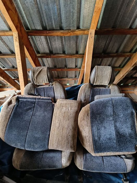 Сиденья Subaru Grand Wagon