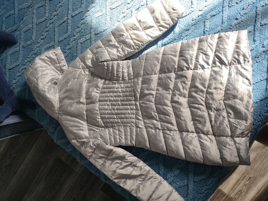 Куртка весенняя на девочку