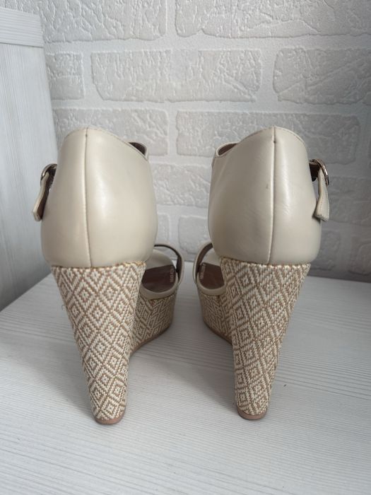 Céline Diamond Weave Wedges — Оригинал