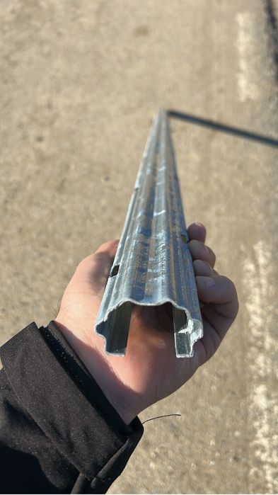 Stalpi galvanizati