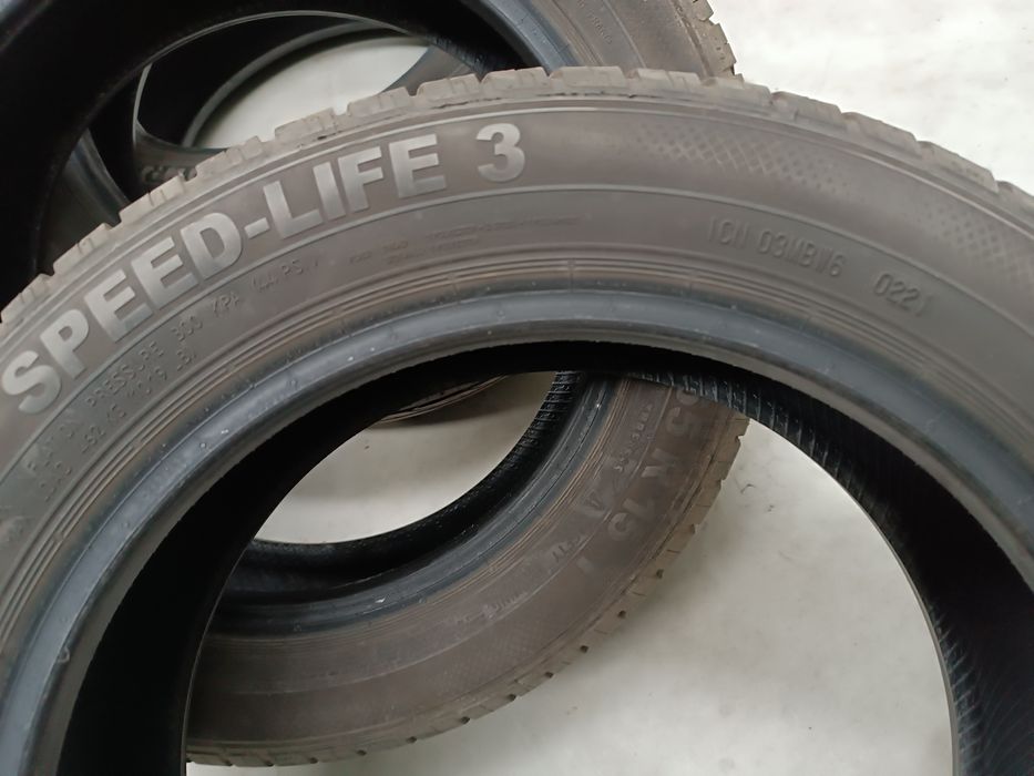 Anvelope vara 165 65 15 Semperit ca noi