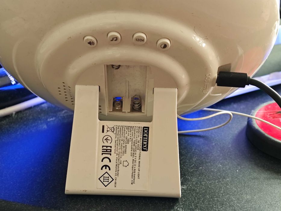 Радио часовник с аларма и различни цветове Дормео Dormeo