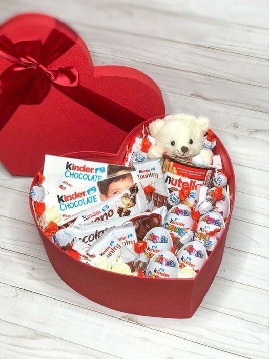 Киндер бокс сладости