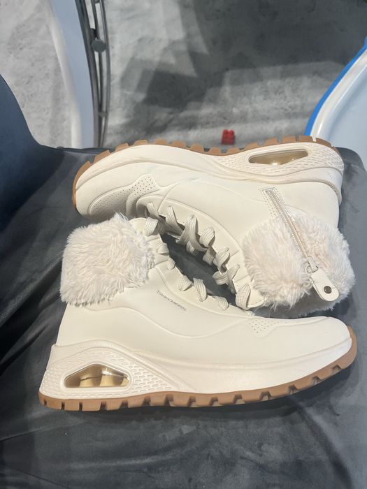 Боти  Skechers uno цвят беж/мръснобял 37
