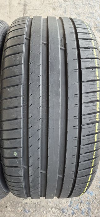 2 anvelope vara ca noi Michelin 265/40/21,dot 2025.Pretul este pe bucata.