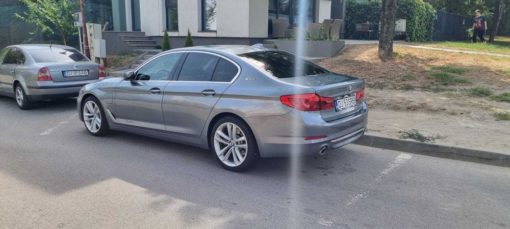 BMW 5 Series 2019 — imagine 2