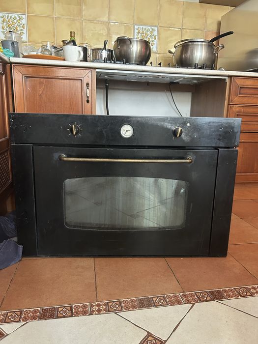 Продам кухню с техникой