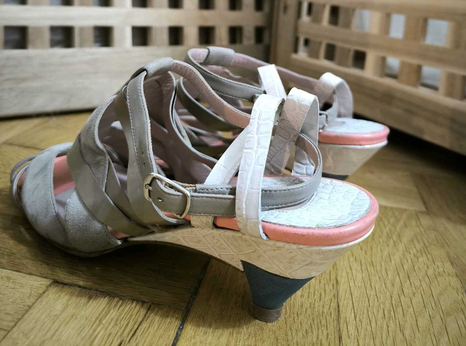 CHLOÉ sandale DESIGNER brand: kitten heel 37 minunate