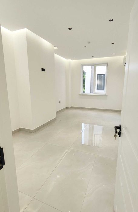 Продается коммерческое помещение 138 м2 в SOHO IVLIVA