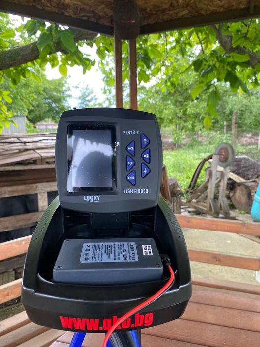 Лодка за захранка със сопар и джипиес