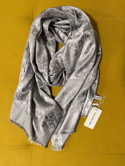 Esarfe casmir 200/250 lei