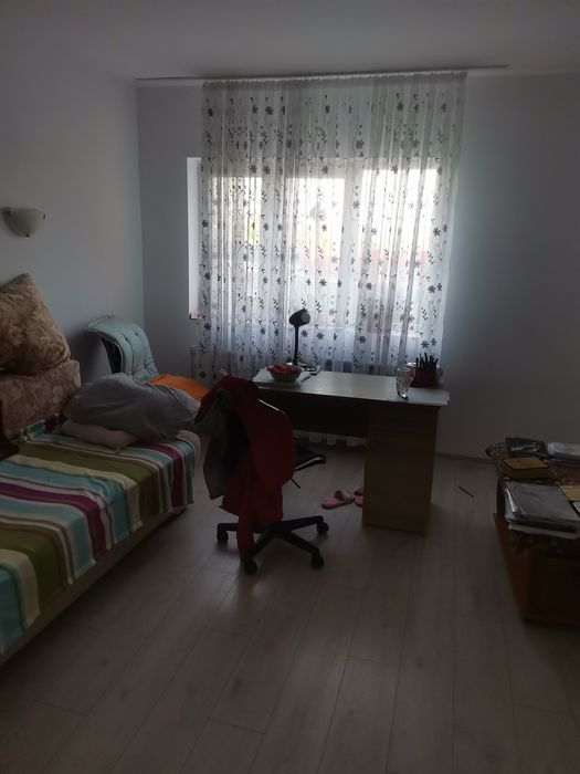 Casa de vânzare în Dambau, imediat ocupabila!