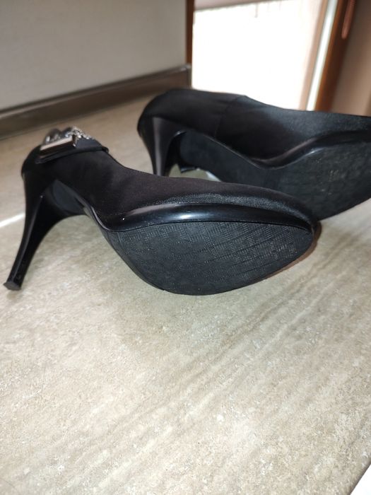 Черни официални дамски обувки - номер 36