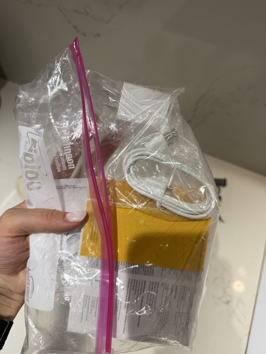 Medela Freestyle Hands-Free – pompă de sân electrică