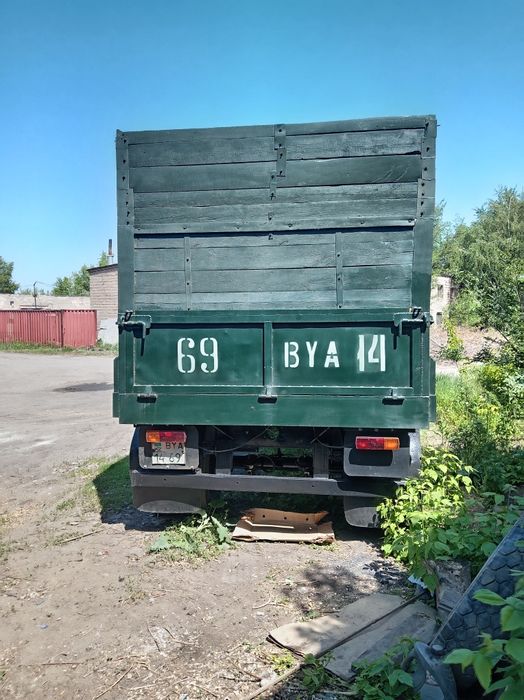 Продам бортовой прицеп
