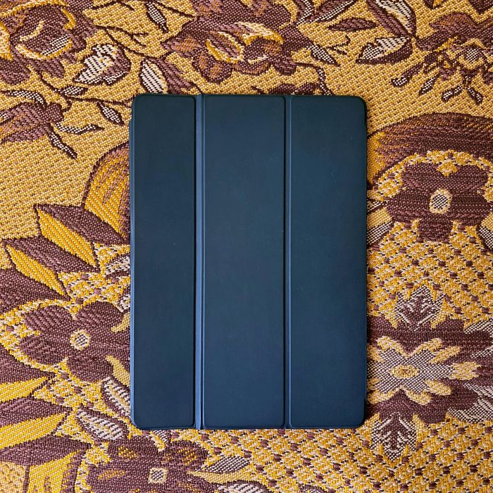 Продам чехол-клавиатуру Apple