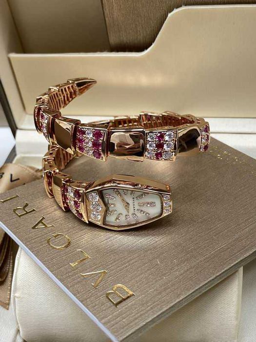 Кварцов дамски часовник Bvlgari Serpenti Jewelry